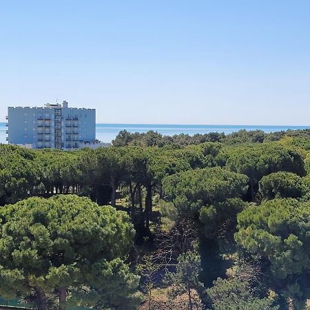 Rosato Double Sea View Apartment Lignano Sabbiadoro Exterior photo